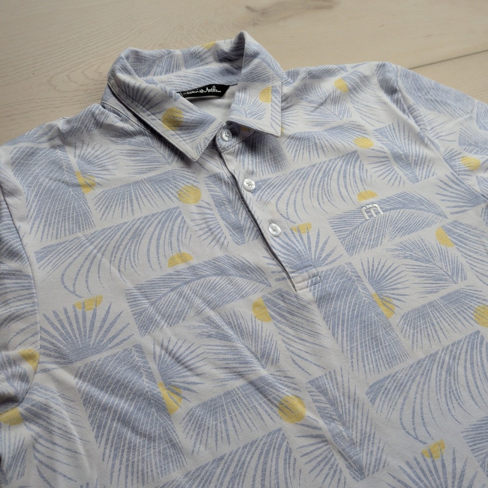Travis Mathew Sun Guilt Golf Polo Shirt Mens M Leaf Sun Print White Blue Yellow